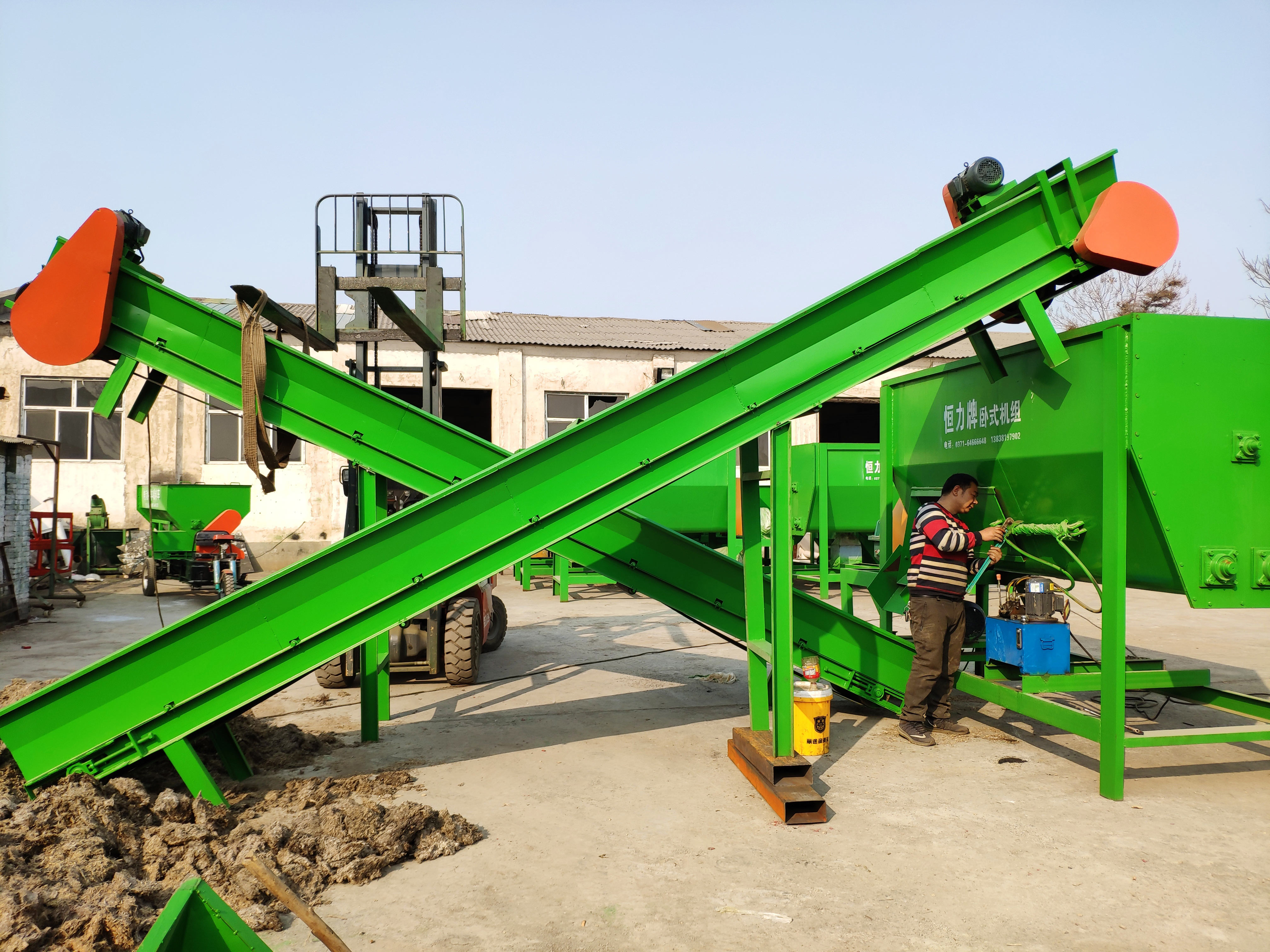 皮带输送机在养殖中的作用(图1)